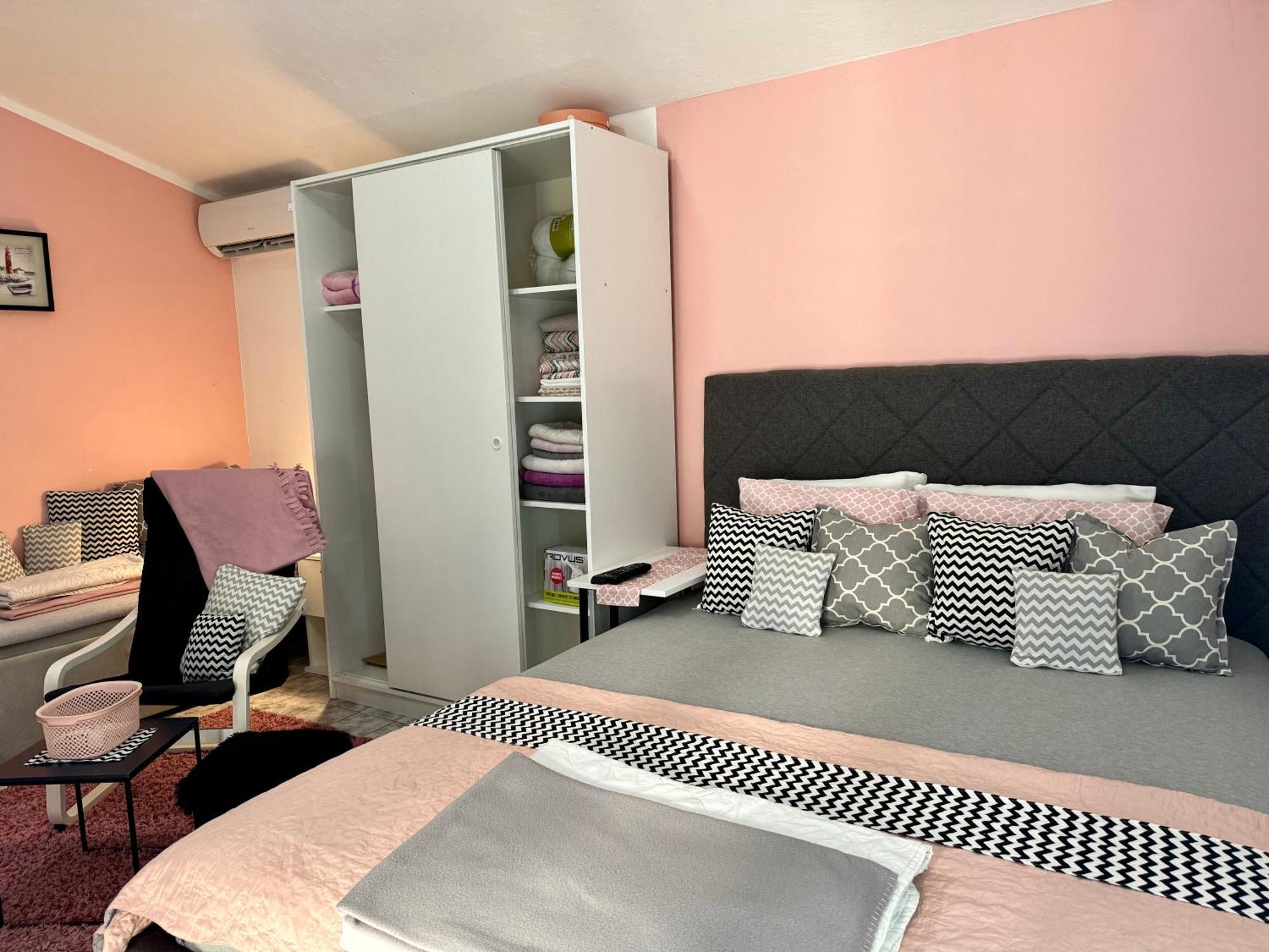 Aparthotel Maxim Kotor Luaran gambar