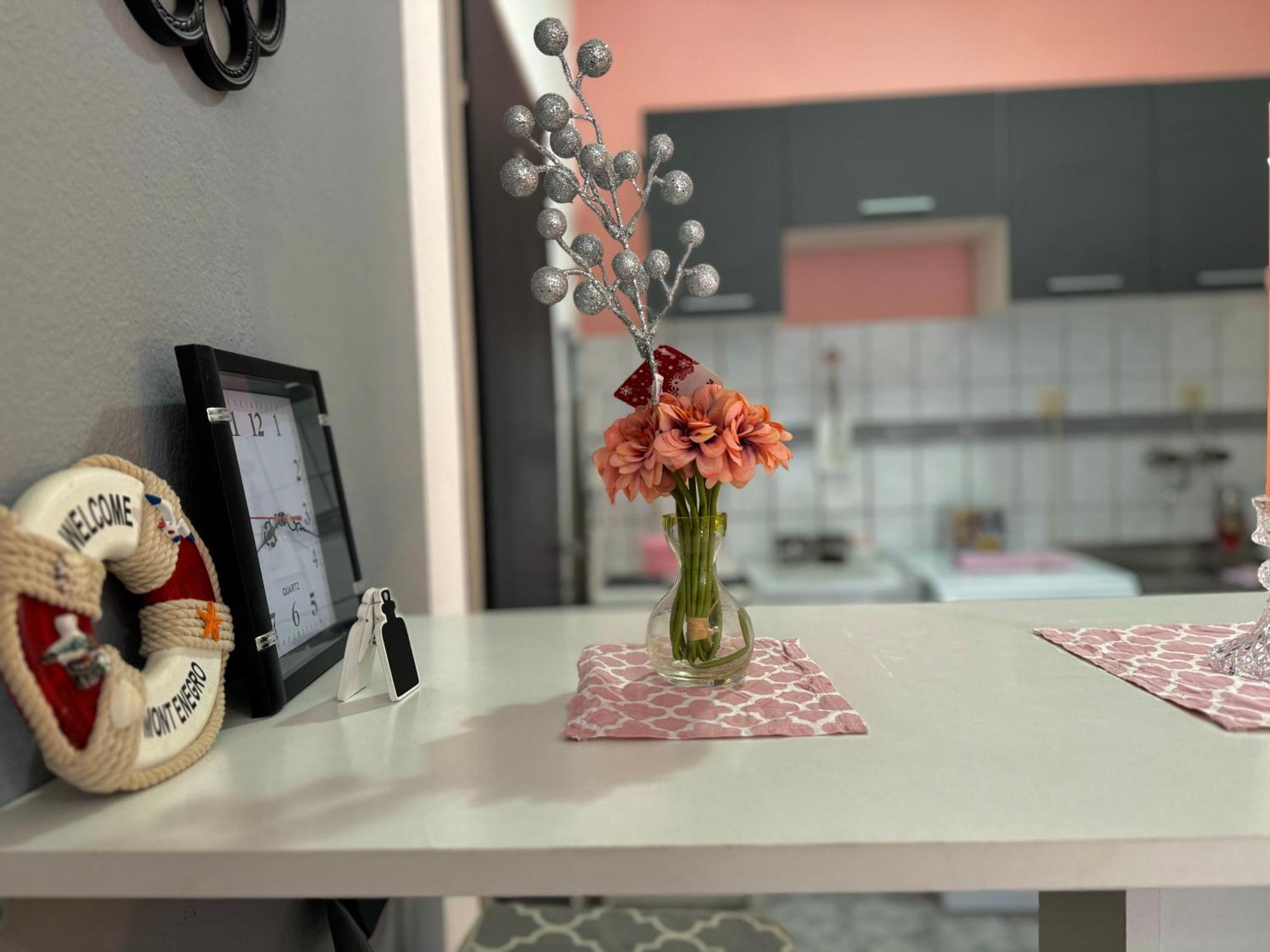 Aparthotel Maxim Kotor Luaran gambar