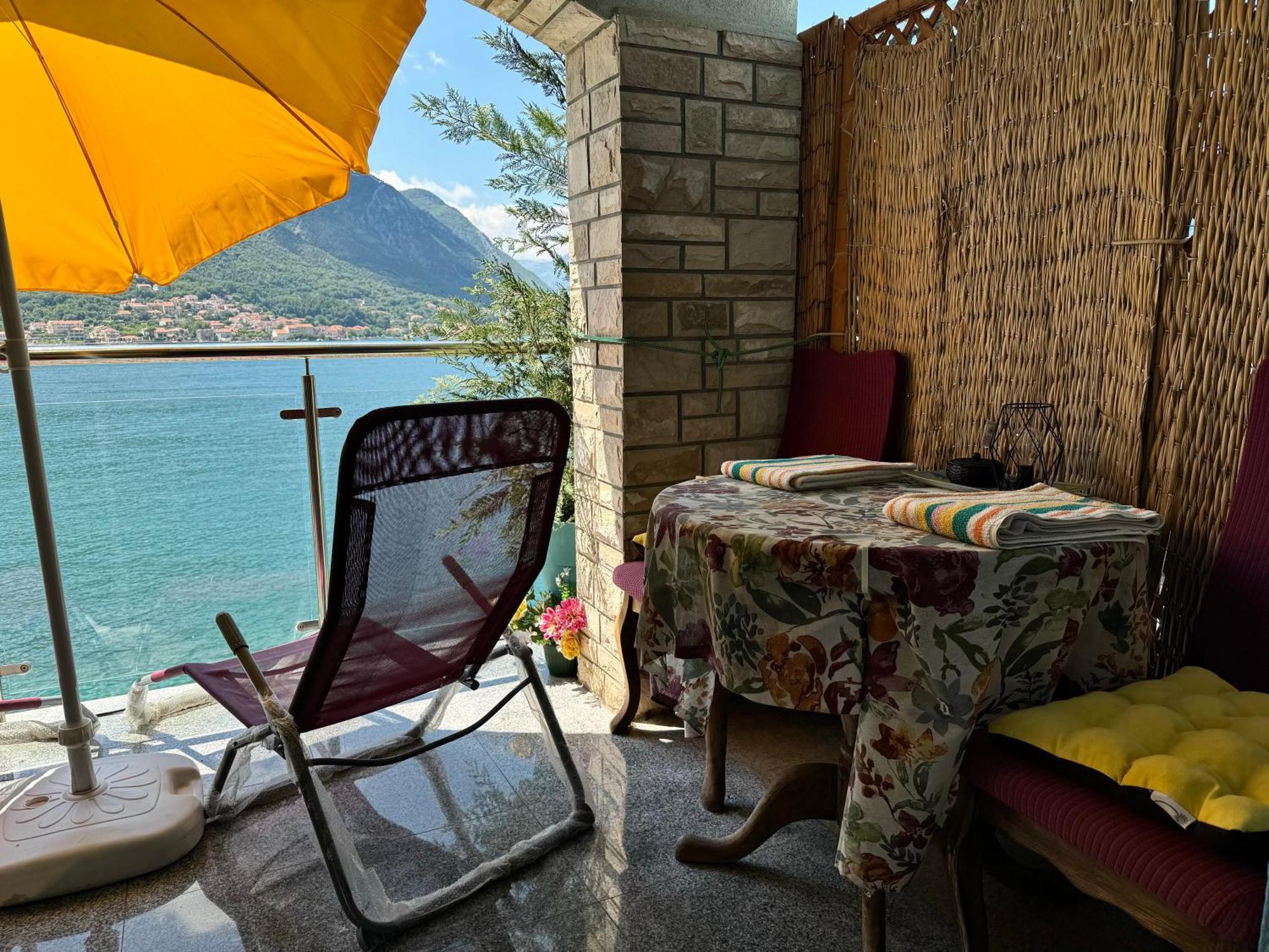Aparthotel Maxim Kotor Luaran gambar