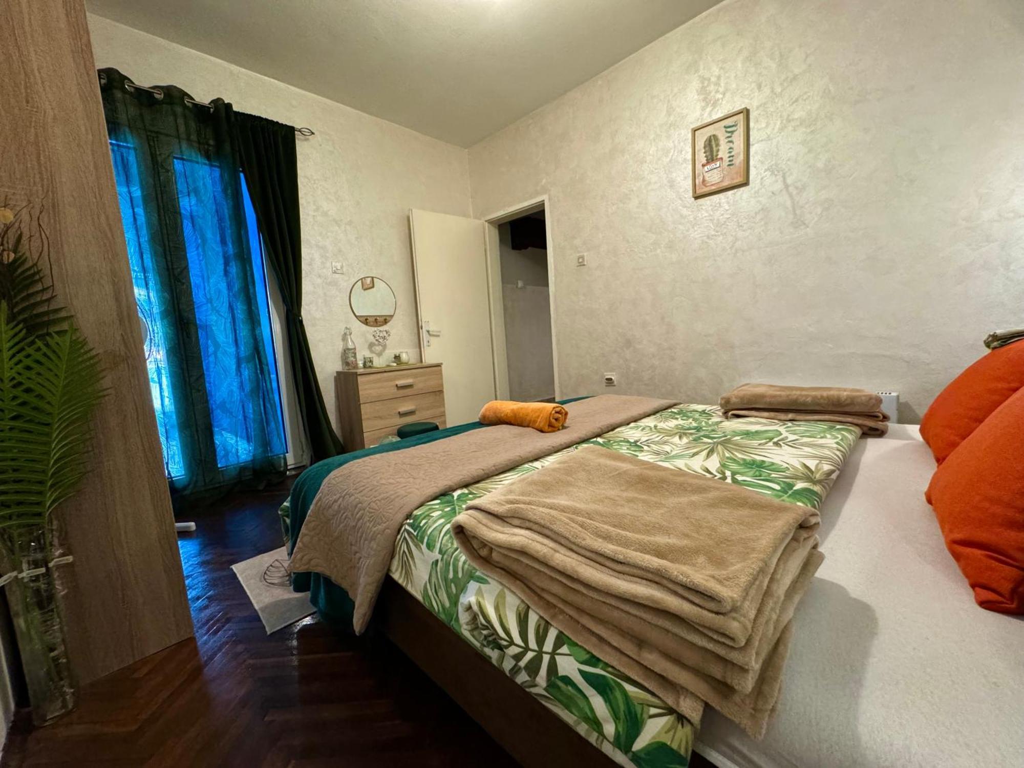 Aparthotel Maxim Kotor Luaran gambar