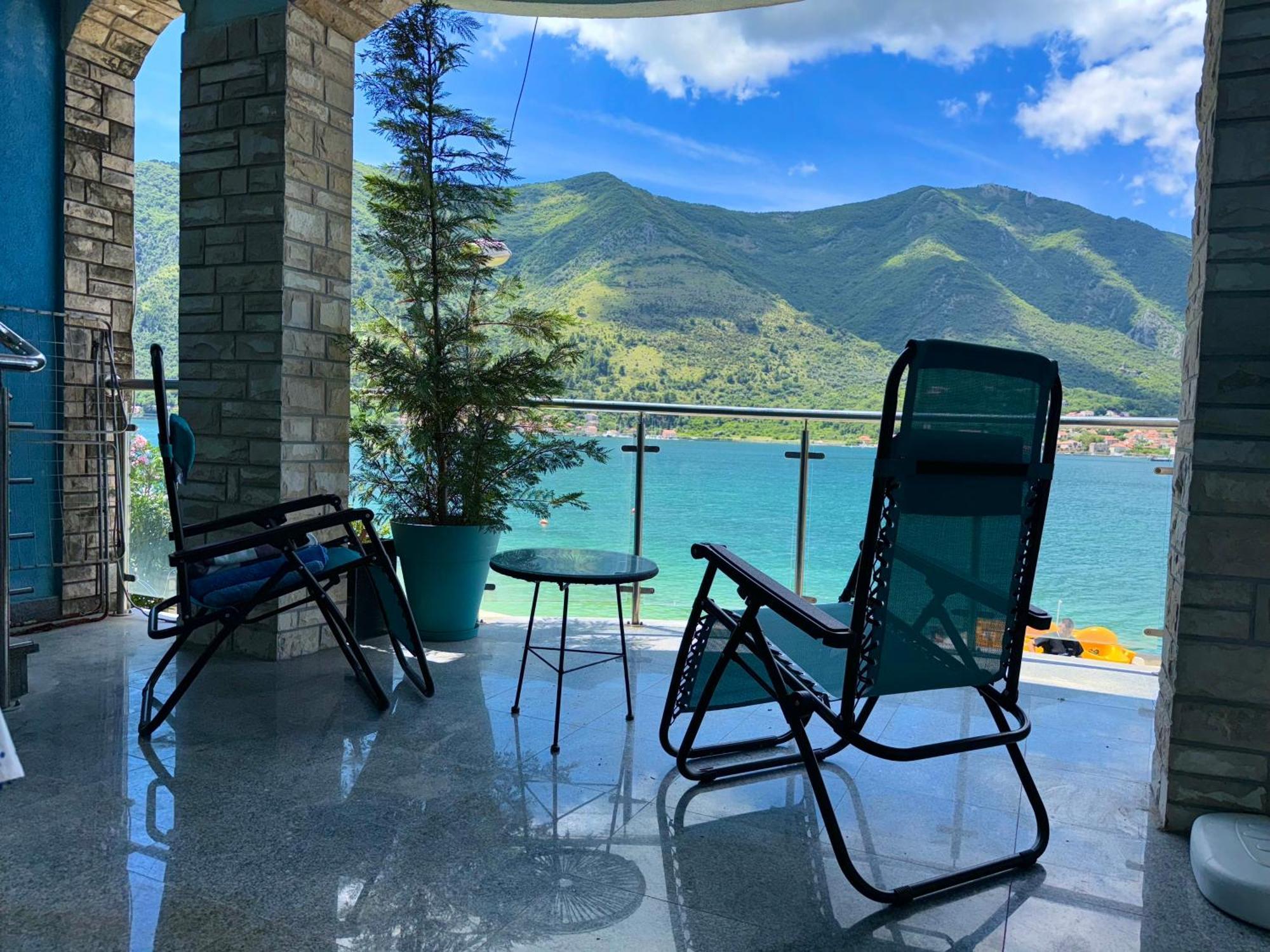 Aparthotel Maxim Kotor Luaran gambar