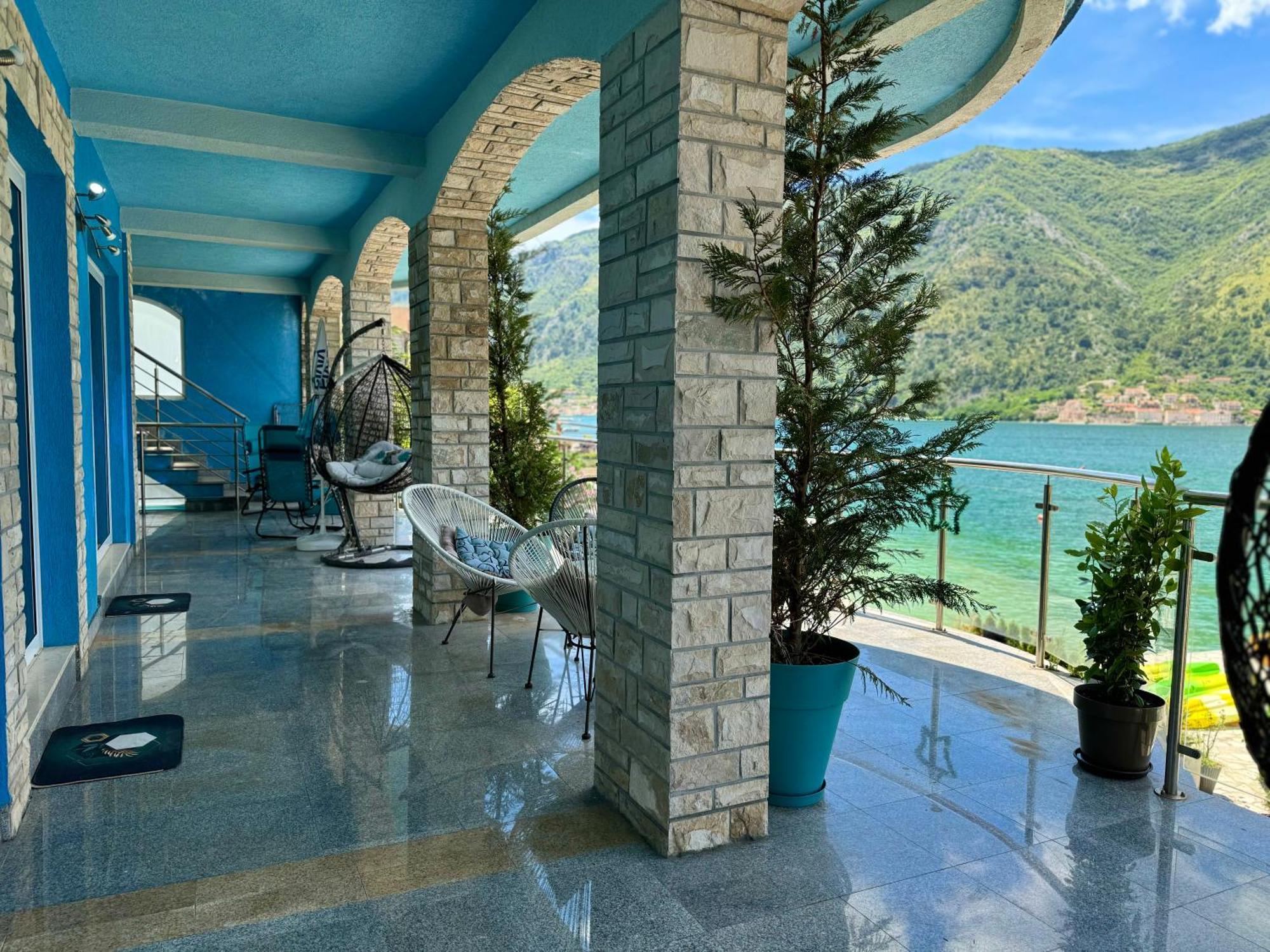 Aparthotel Maxim Kotor Luaran gambar